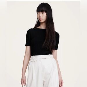 Banana Republic - Sculpted Boat-Neck Top (Black)